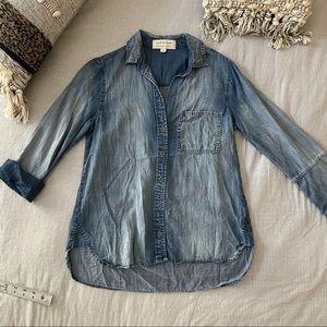 Cloth & Stone Shirt Tail Button Down Shirt, in color Arctic Blue, size XS